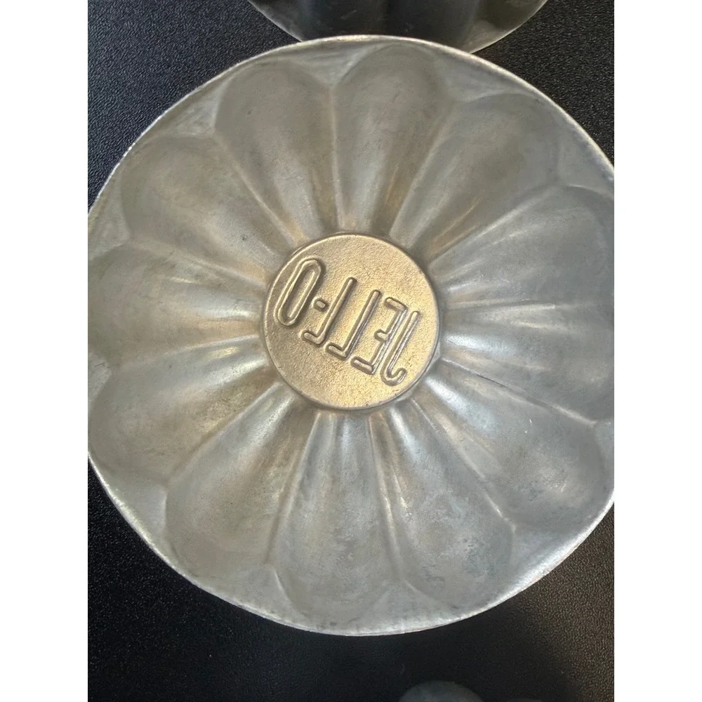 Vintage Jell-O Aluminum Gelatin Mold Set of 5 Silver Fluted Retro Kitchenware J4